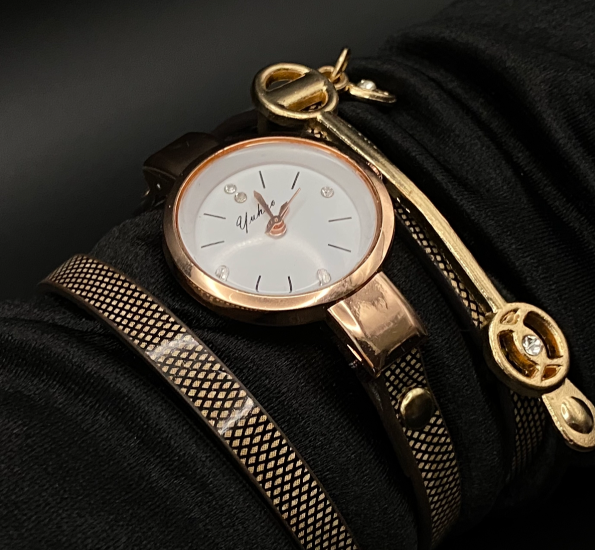 The Natasha Wristwatch Dark Brown and Gold