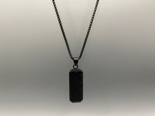 Sentinel Men’s Dog Tag Black Chain. Classic yet contemporary design. High-quality stainless steel with a sleek black finish. Dog tag-inspired with a subtle pattern. Length: 30 cm. Unisex design. Comfortable strand chain for all-day wear.